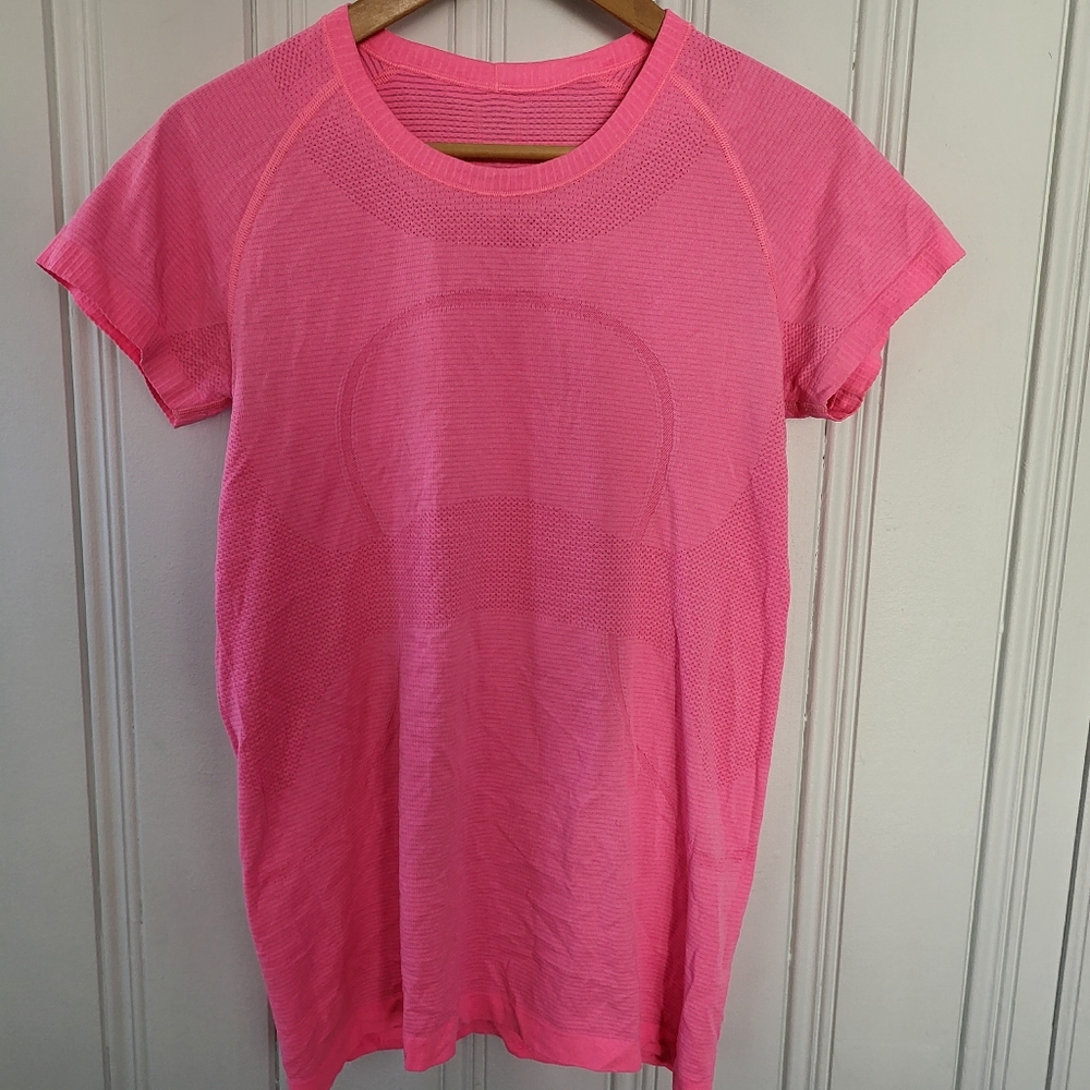 Lululemon Pink RunTech Shirt